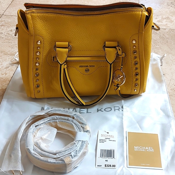 MK Purse - Picture 2 of 8